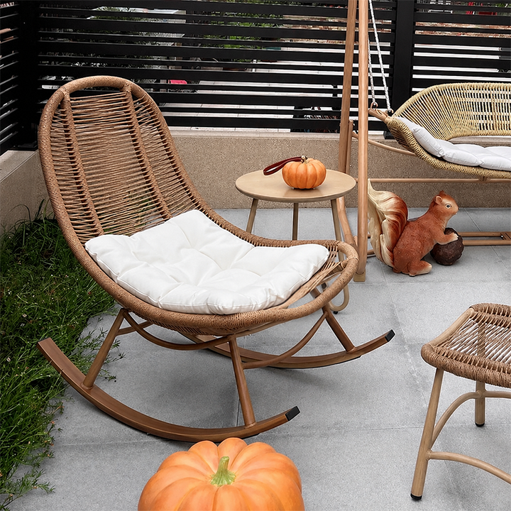 Chaise à bascule moderne minimaliste en rotin PE, fer et tissage coton-lin, dossier en ellipse, sans accoudoirs, pour salon 