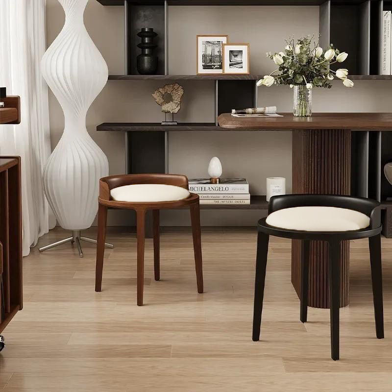 Tabouret bas rond minimaliste moderne en cuir synthétique Nappa et bois d’hévéa pour salon 