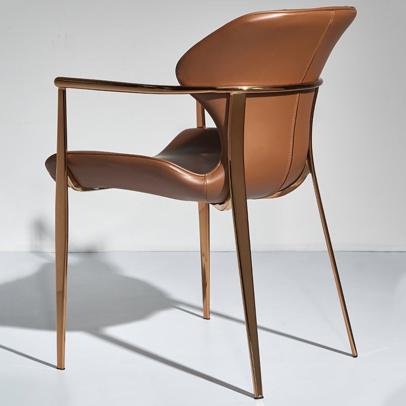 Chaise de salle à manger contemporaine nordique carrée rectangulaire en cuir de selle et acier inoxydable avec dossier et accoudoirs pour salle à manger et cuisine 