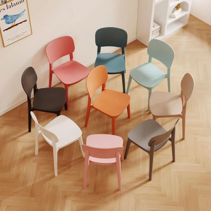 Silla de comedor contemporánea escandinava PP cuadrada con respaldo apilable para comedor 