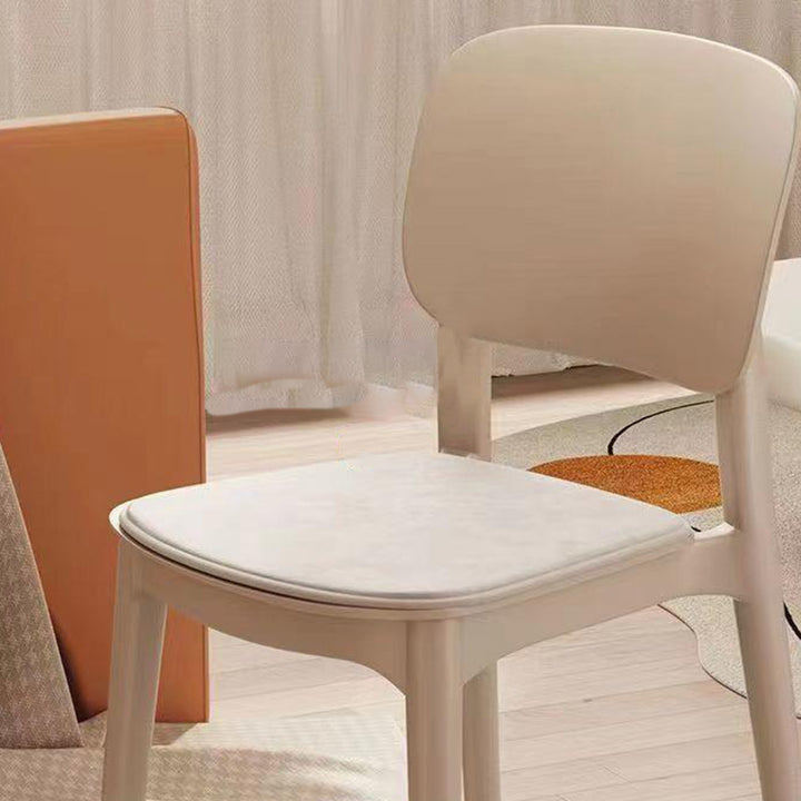 Silla de comedor contemporánea escandinava PP cuadrada con respaldo apilable para comedor 