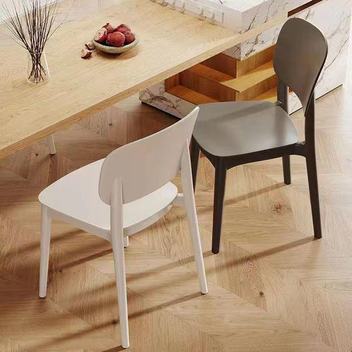 Silla de comedor contemporánea escandinava PP cuadrada con respaldo apilable para comedor 