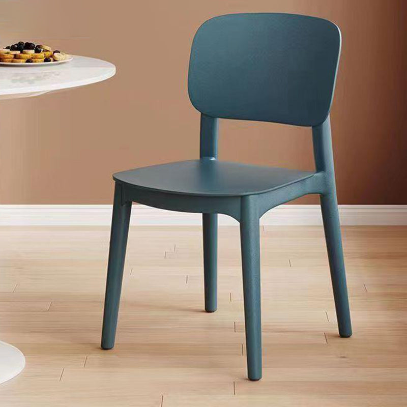 Silla de comedor contemporánea escandinava PP cuadrada con respaldo apilable para comedor 