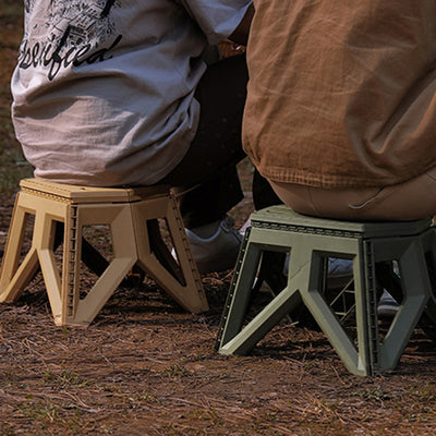 Tabouret bas pliable portable rectangulaire avec pieds triangulaires industriels contemporains en PP, sans dossier, pour l'extérieur 