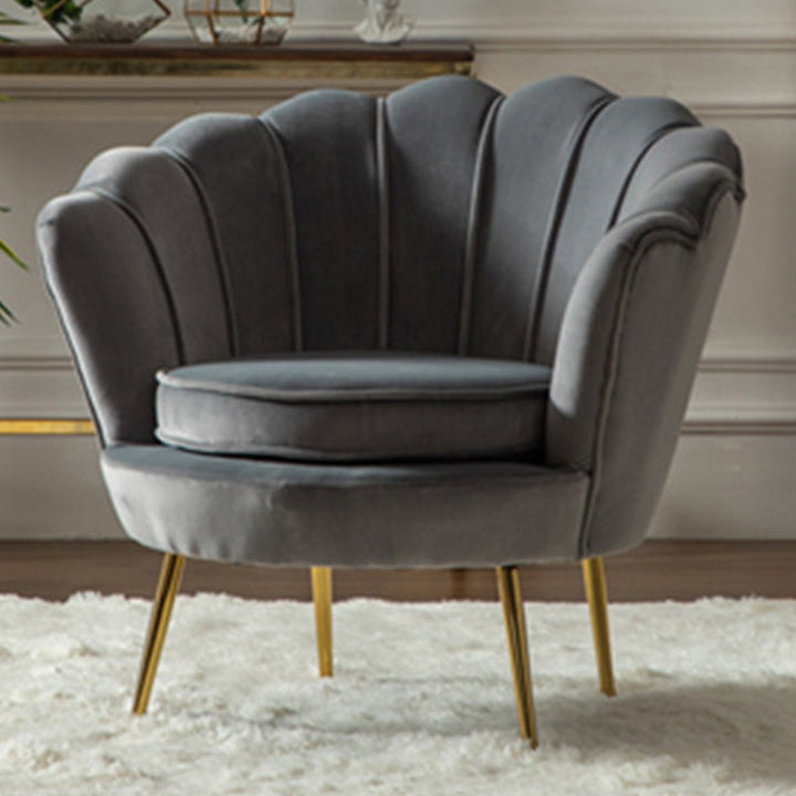 Chaise d'accent ronde contemporaine scandinave en velours, bois, métal, éponge, pétale avec dossier et accoudoirs pour salon 