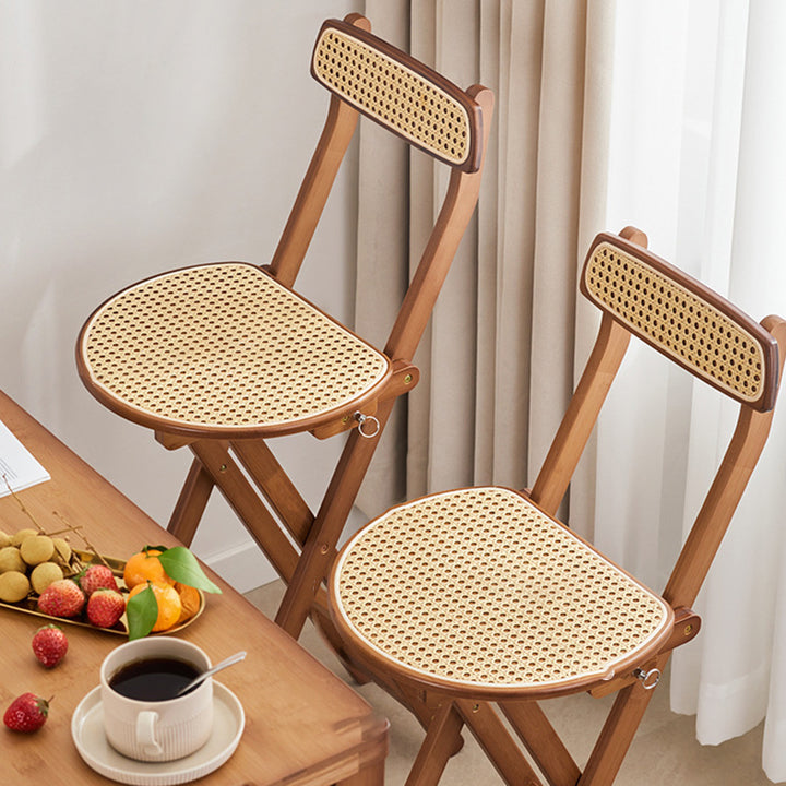 Traditioneller japanischer Webharz-Bambus-Oval-Klappbarhocker mit Rückenlehne und Fußstütze für die Küche 