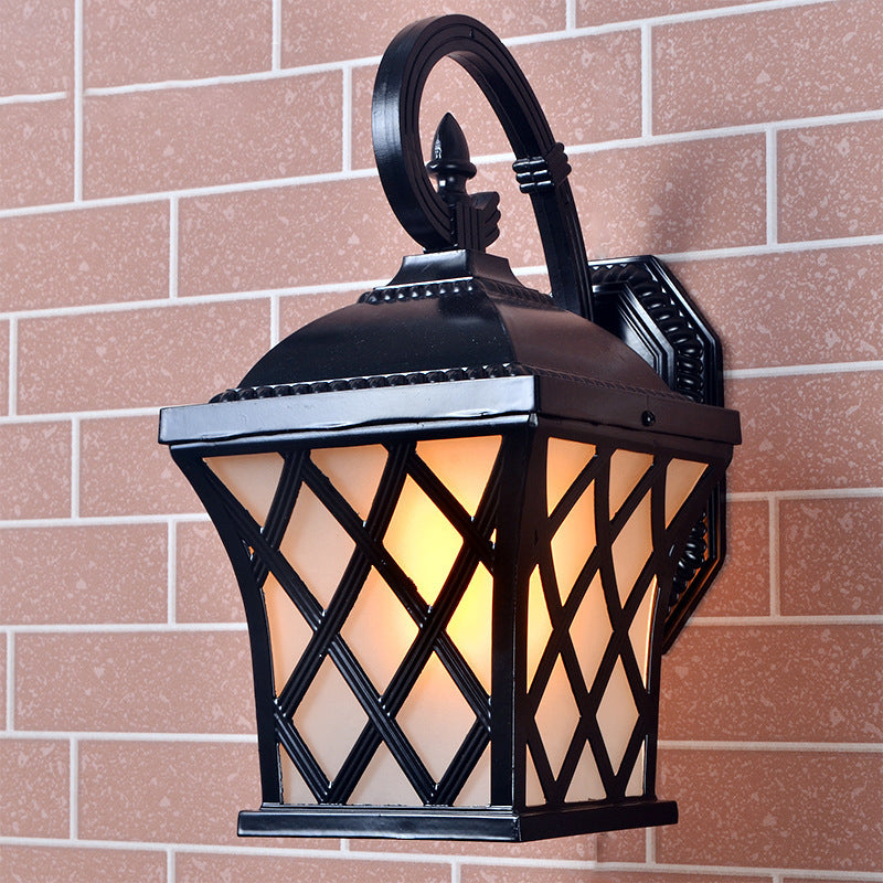 Lámpara de Aplique de Pared Estilo Linterna de 1 Luz de Aluminio y Vidrio Impermeable Tradicional Europea para Patio y Jardín Exterior 