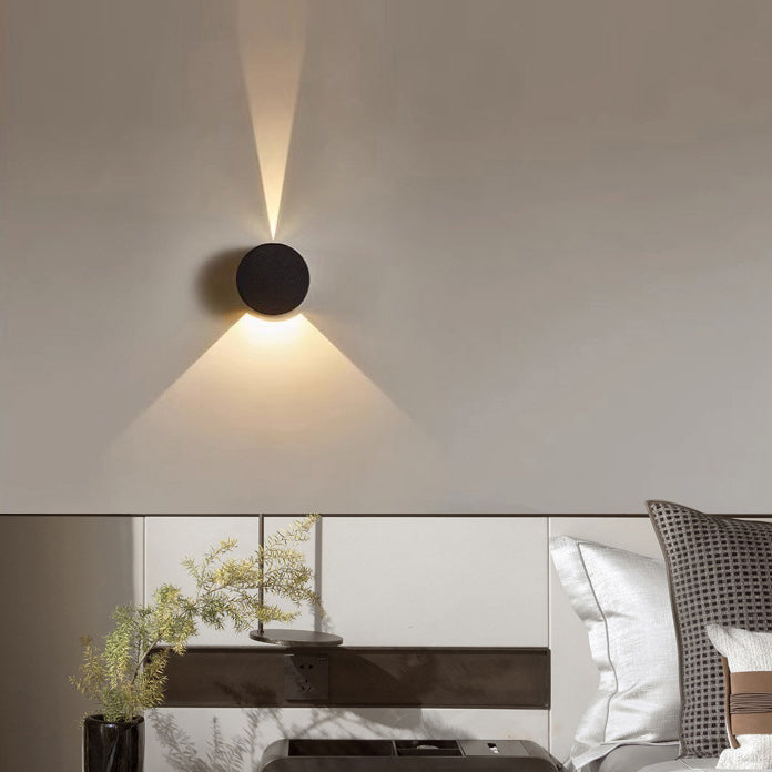 Moderne minimalistische Aluminium runde dreieckige Balken LED-Wandleuchte für den Flur 