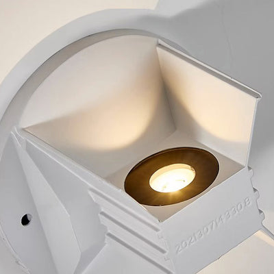 Moderne minimalistische Aluminium runde dreieckige Balken LED-Wandleuchte für den Flur 