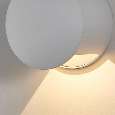 Moderne minimalistische Aluminium runde dreieckige Balken LED-Wandleuchte für den Flur 