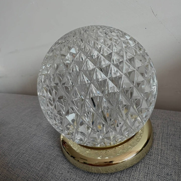 Modern Luxury Round Acrylic Aluminum Alloy Spherical LED Table Lamp For Bedroom