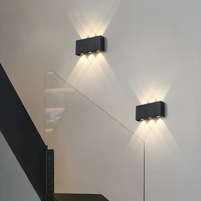 Moderne minimalistische rechteckige Aluminium-Eisen-LED-Wandleuchte für das Schlafzimmer 