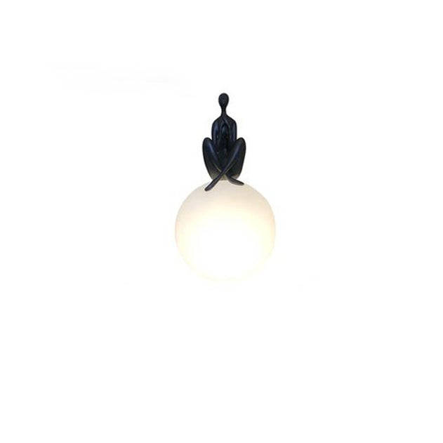 Moderne Art-Déco-Person, die einen Sitzball umarmt, Harz PE 1-Licht Tischlampe für das Schlafzimmer 