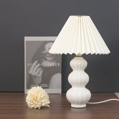 Moderne Art Deco Kegelförmige Kürbis-Keramik PP 1-Licht Tischlampe für das Schlafzimmer 