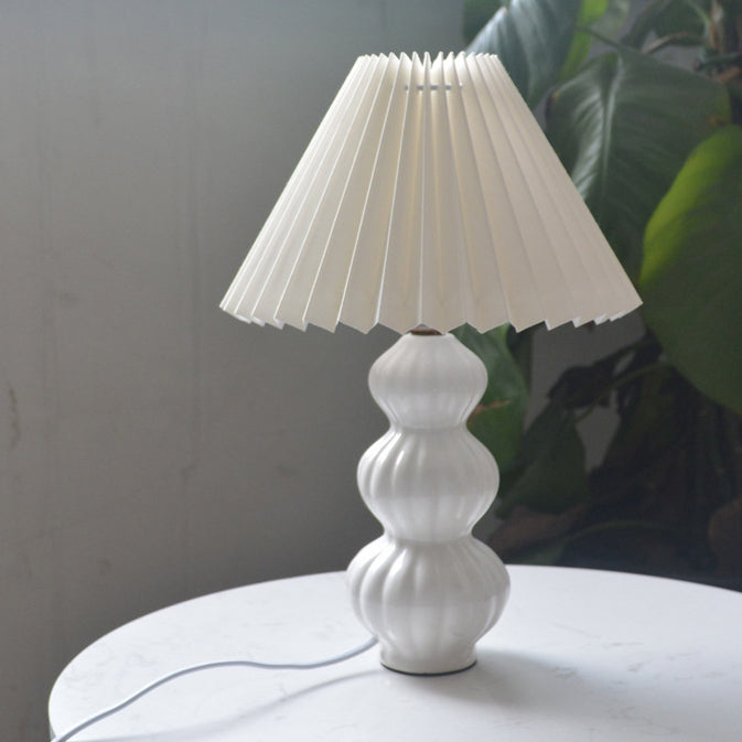 Moderne Art Deco Kegelförmige Kürbis-Keramik PP 1-Licht Tischlampe für das Schlafzimmer 