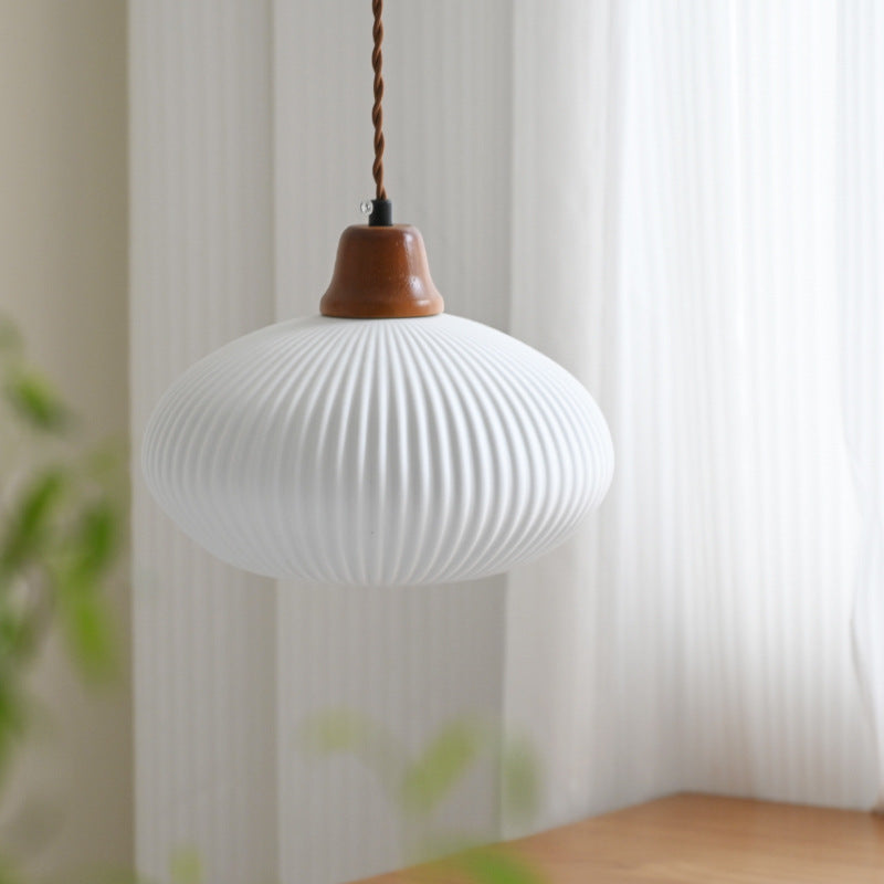 Moderne minimalistische elliptische Halbkreis-Keramik-Eisen-Holz 1-Licht-Pendelleuchte für das Schlafzimmer 