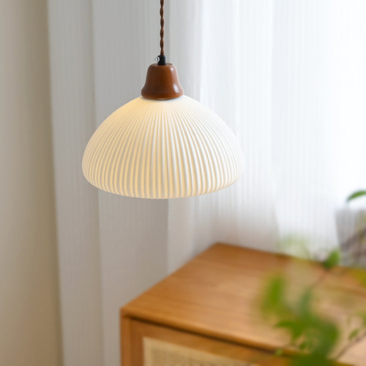 Moderne minimalistische elliptische Halbkreis-Keramik-Eisen-Holz 1-Licht-Pendelleuchte für das Schlafzimmer 