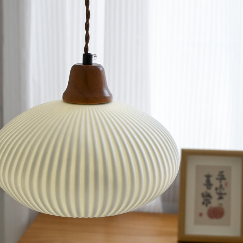 Moderne minimalistische elliptische Halbkreis-Keramik-Eisen-Holz 1-Licht-Pendelleuchte für das Schlafzimmer 