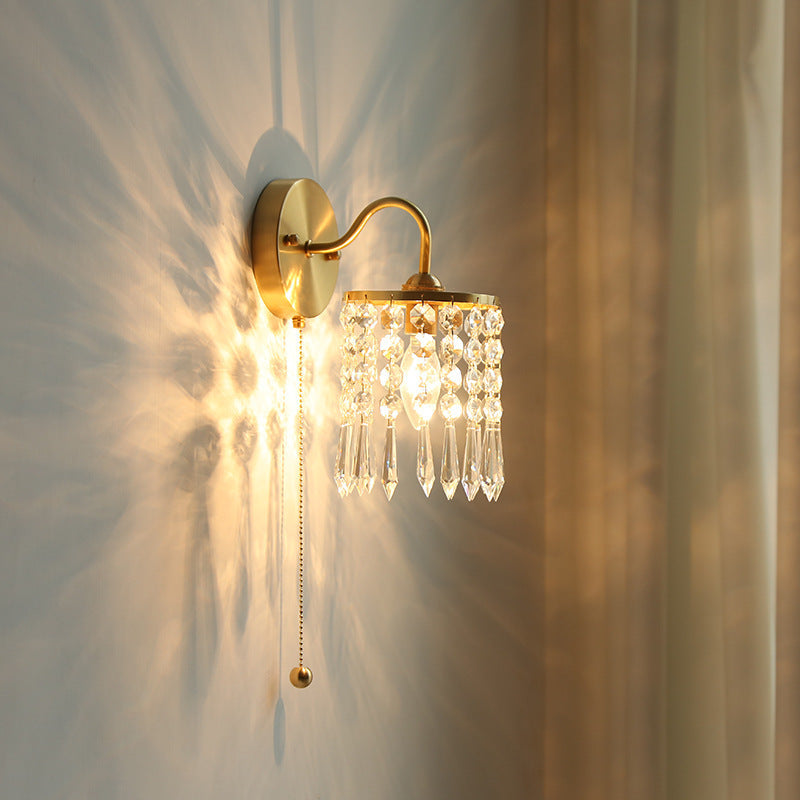 Contemporary Luxury Shell Round Base Crystal Iron 1-Light Wall Sconce Lamp For Bedroom