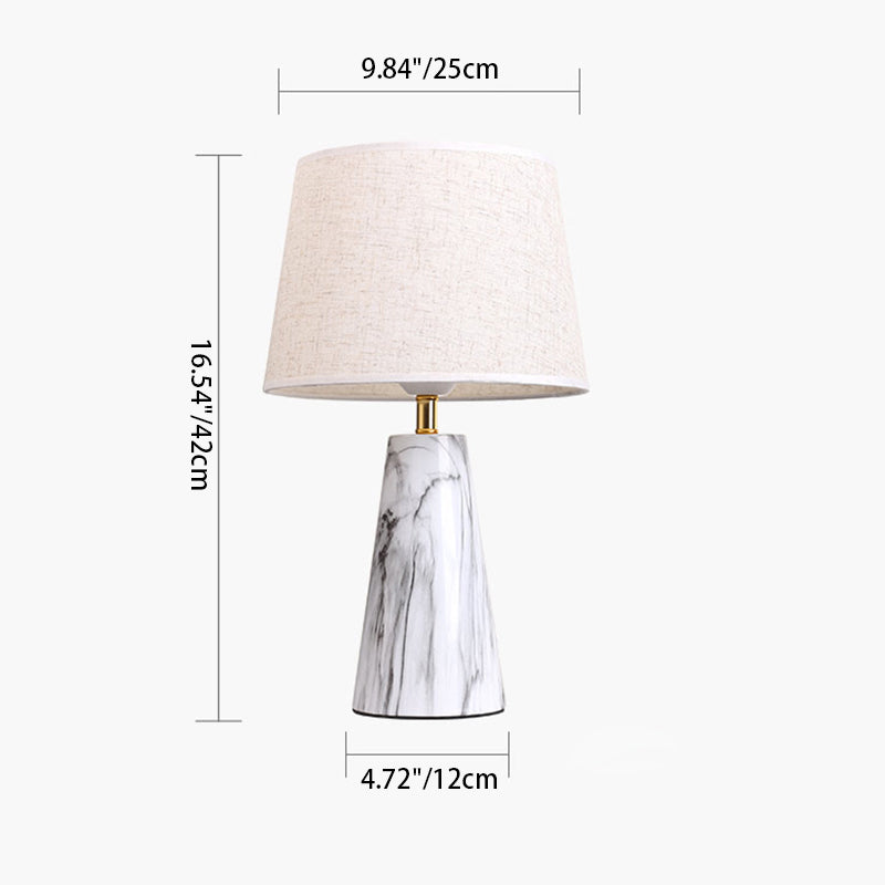 Zeitgenössische skandinavische trapezförmige Basis PVC Stoff Eisen 1-Licht Tischlampe für Schlafzimmer 