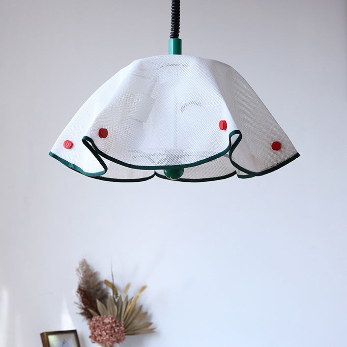 Moderne Mid-Century Eisen-, Acryl- & Stoffblütenblatt geformte 3-Licht Pendelleuchte für Schlafzimmer & Wohnzimmer 