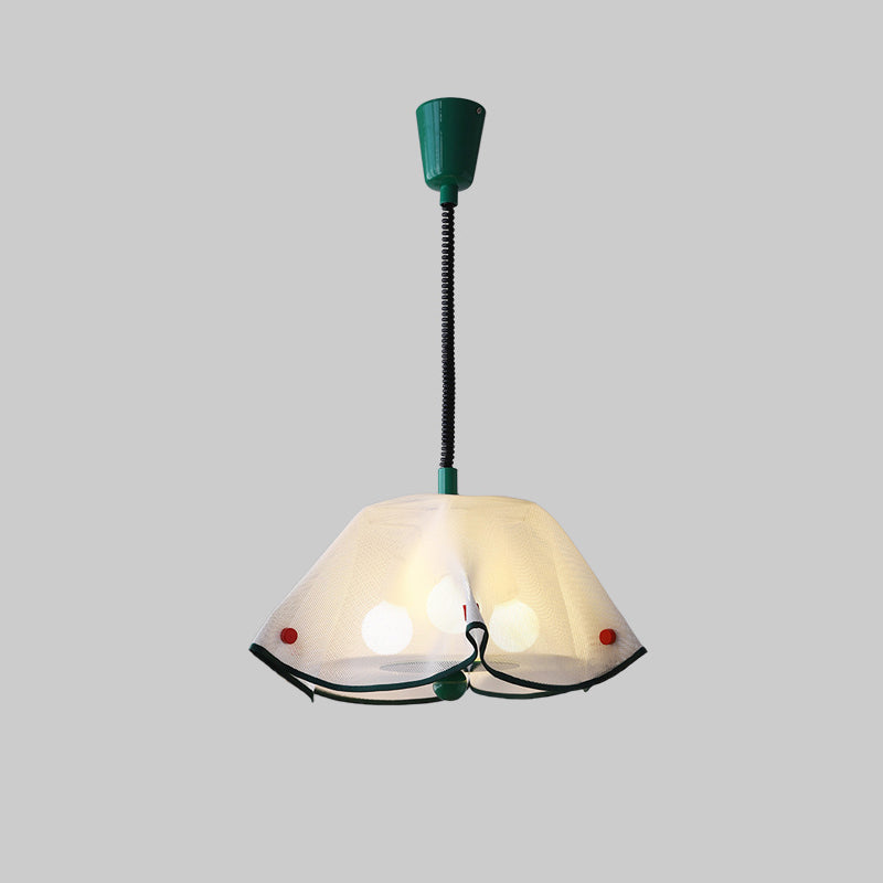 Moderne Mid-Century Eisen-, Acryl- & Stoffblütenblatt geformte 3-Licht Pendelleuchte für Schlafzimmer & Wohnzimmer 