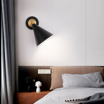 Moderner minimalistischer Wandstrahler mit drehbarem Eisenschirm, 1-flammig, für Schlafzimmer & Wohnzimmer 