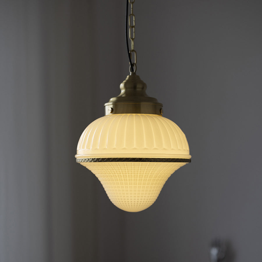 Modern Mid-Century Brass &amp; Glass Ice Cream-Shaped 1-Light Pendant Light For Bedroom &amp; Living Room