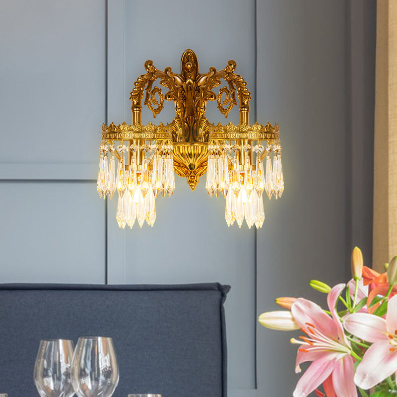 Applique murale traditionnelle française en laiton massif et cristal sculpté avec bras et base 1/2 lumière pour chambre et salon 