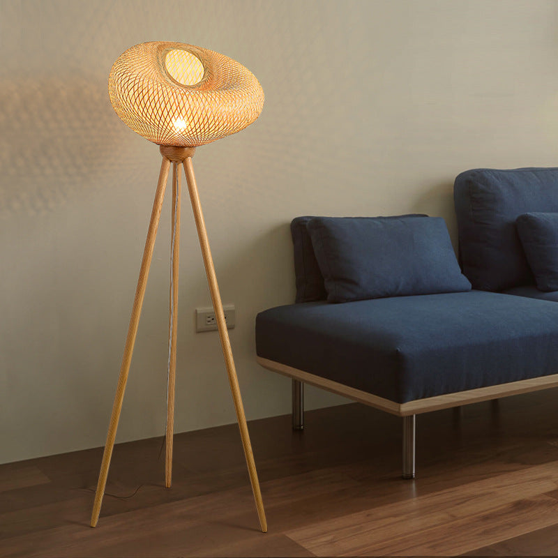 Lampe de sol traditionnelle japonaise en bambou et bois avec base de trépied irrégulière ronde à 1 lumière pour chambre et salon 