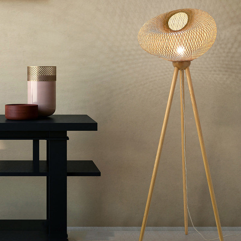 Lampe de sol traditionnelle japonaise en bambou et bois avec base de trépied irrégulière ronde à 1 lumière pour chambre et salon 