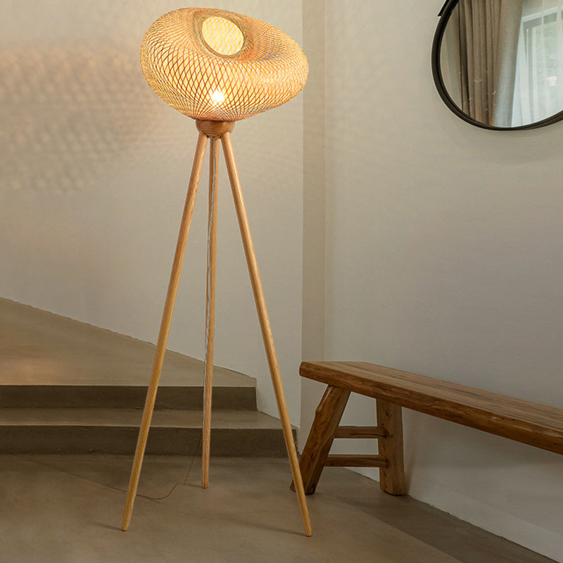 Lampe de sol traditionnelle japonaise en bambou et bois avec base de trépied irrégulière ronde à 1 lumière pour chambre et salon 