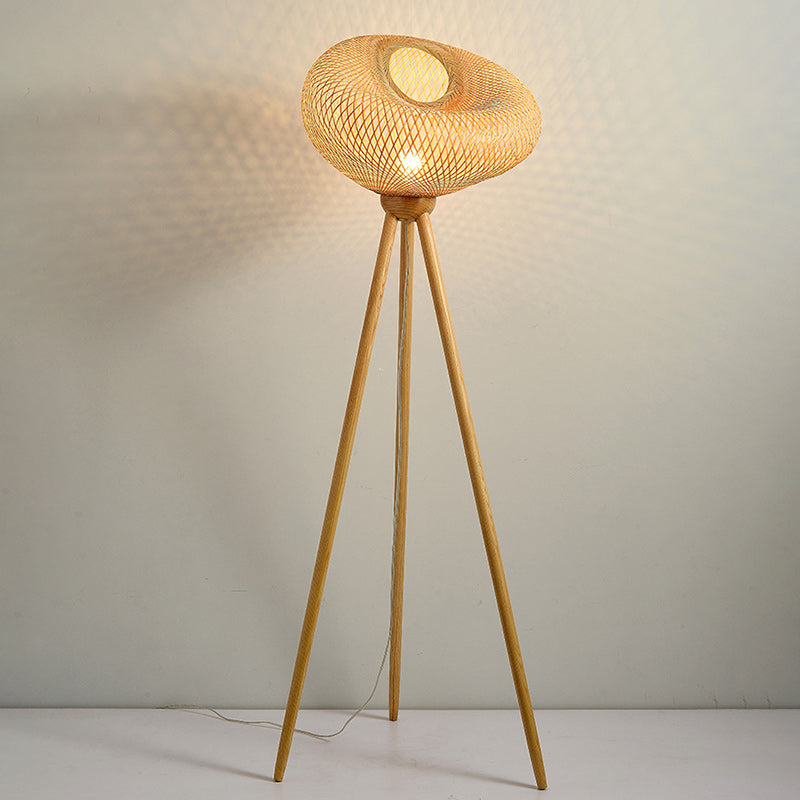 Lampe de sol traditionnelle japonaise en bambou et bois avec base de trépied irrégulière ronde à 1 lumière pour chambre et salon 