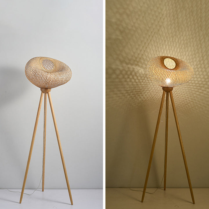 Lampe de sol traditionnelle japonaise en bambou et bois avec base de trépied irrégulière ronde à 1 lumière pour chambre et salon 