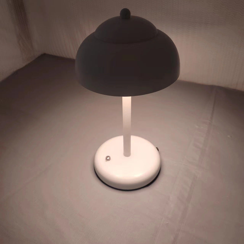 Modern Minimalist Rechargeable Iron Mushroom-Shaped LED Table Lamp For Bedroom And Living Room