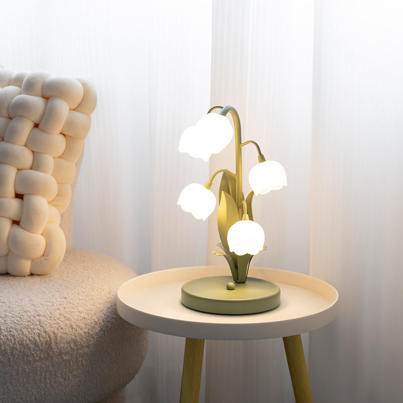 Modern Art Deco Iron And PC Floral Bedside Table Lamp With 5-Light For Living Room And Bedroom