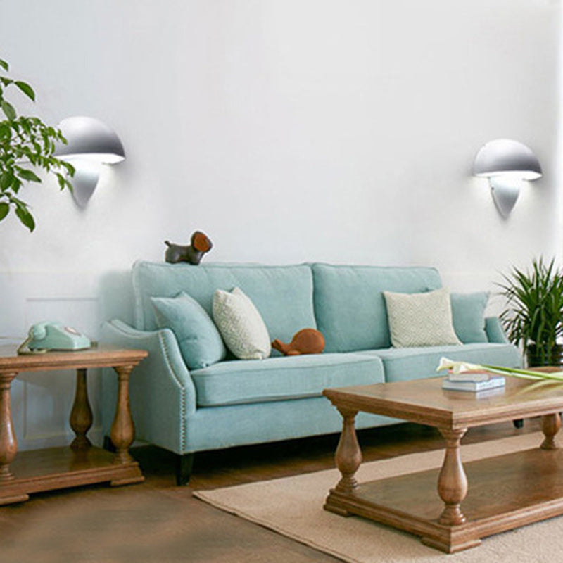 Moderne minimalistische Aluminium-Acryl-Halbkreis-Kegel-LED-Wandleuchte für Außenbereich Terrasse 