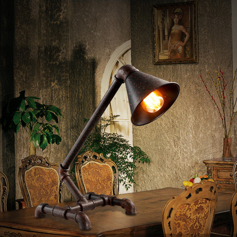 Traditional Industrial Iron Pipe-Shaped 1-Light Table Lamp For Bedroom