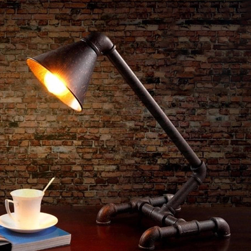 Traditional Industrial Iron Pipe-Shaped 1-Light Table Lamp For Bedroom