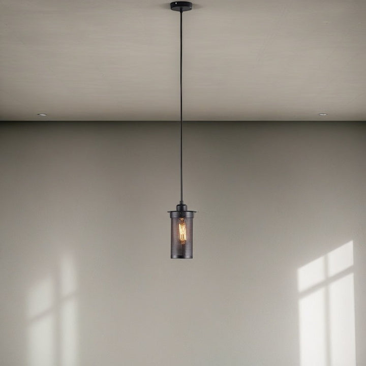 Suspension cylindrique en maille de fer industrielle contemporaine à 1 lumière pour salon 