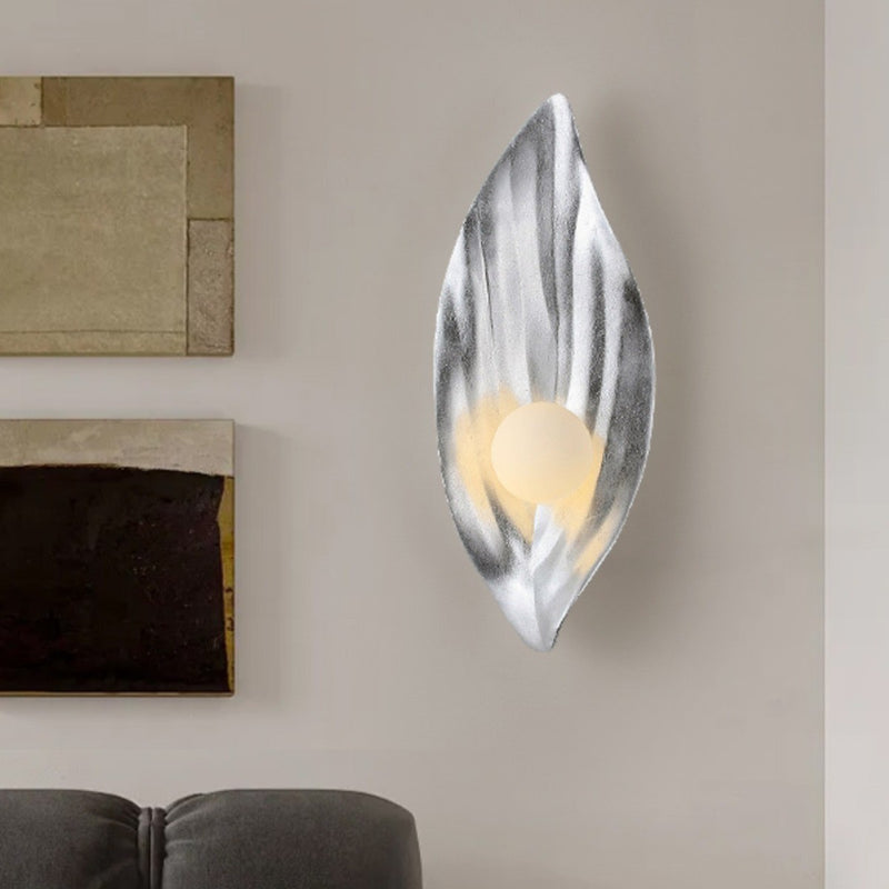Contemporary Nordic Resin & Glass Leaf-Shaped Globe 1-Light Wall Sconce Lamp For Living Room