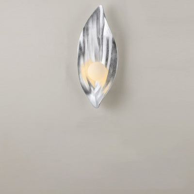 Contemporary Nordic Resin & Glass Leaf-Shaped Globe 1-Light Wall Sconce Lamp For Living Room