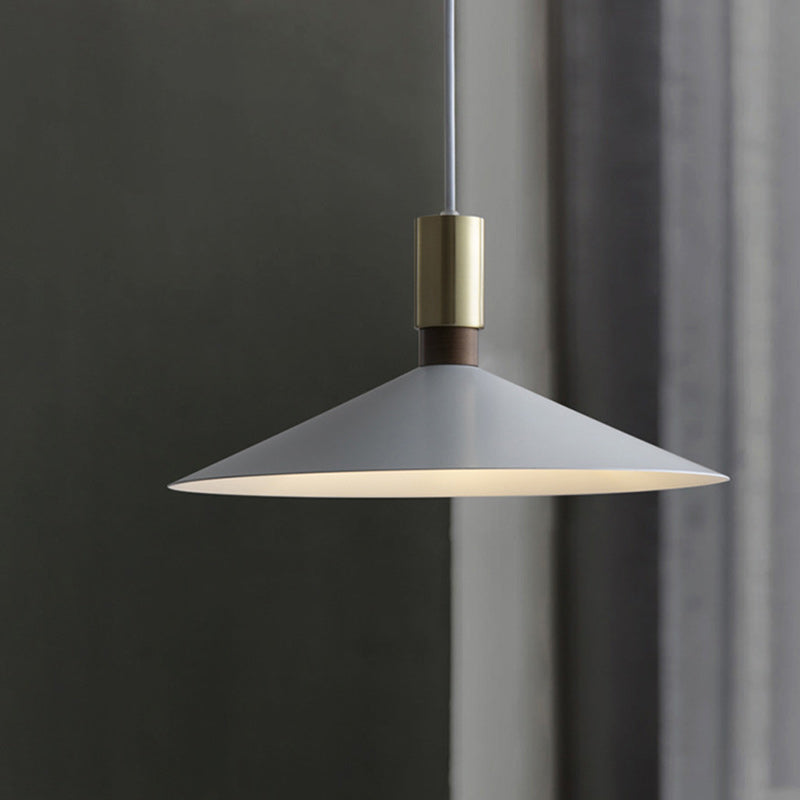 Suspension contemporaine nordique conique ronde à 1 lumière pour salon 