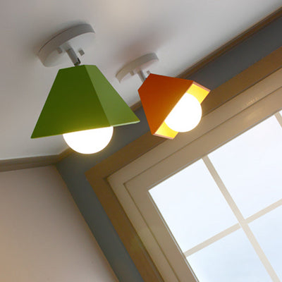 Zeitgenössische kreative Eisen-Trapez 1-Licht Halbeinbau-Deckenleuchte für das Wohnzimmer 