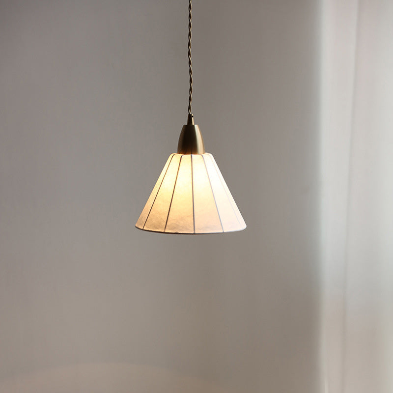 Traditionelle japanische Messing-Seidenkegel 1-Licht-Pendelleuchte für das Wohnzimmer 