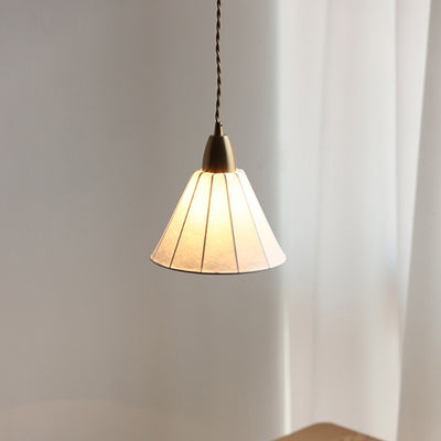 Traditionelle japanische Messing-Seidenkegel 1-Licht-Pendelleuchte für das Wohnzimmer 