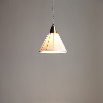 Traditionelle japanische Messing-Seidenkegel 1-Licht-Pendelleuchte für das Wohnzimmer 