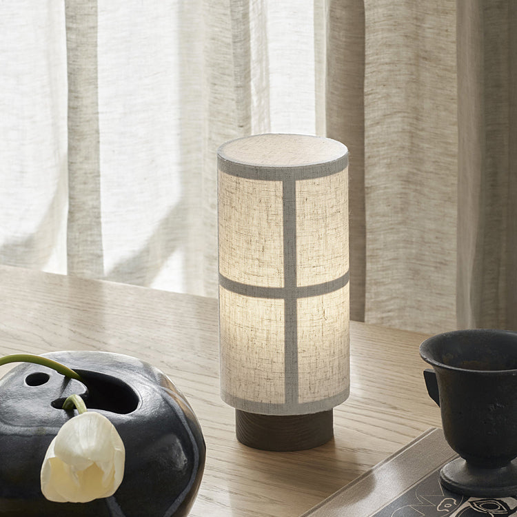Traditional Japanese Fabric &amp; Wood Cylindrical 1-Light Table Lamp For Bedroom