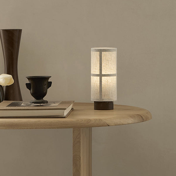 Traditional Japanese Fabric & Wood Cylindrical 1-Light Table Lamp For Bedroom