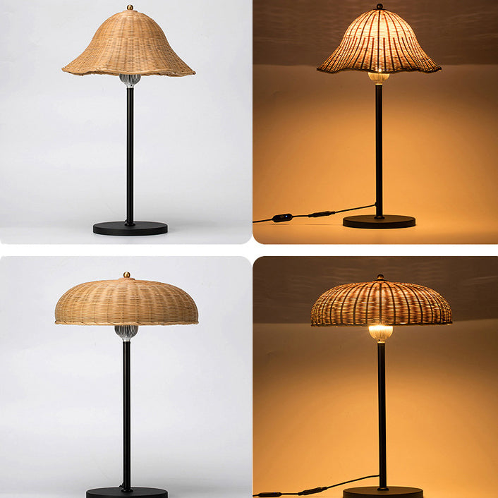 モダンアートデコアイアン＆バンブーラウンドハット型LEDテーブルランプ（ベッドルーム用） 